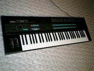 YAMAHA DX-7